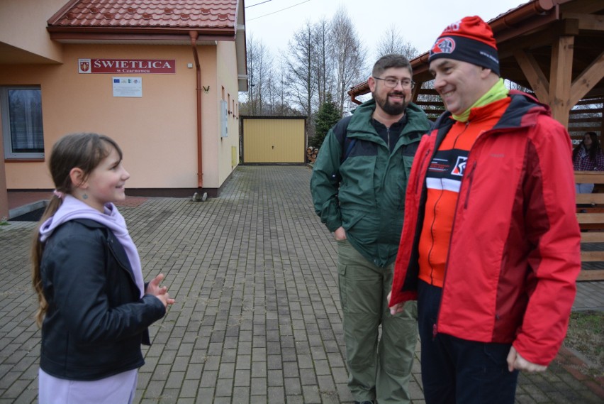 Czarnowiec. Jesienne Liczenie Liści 2022. Impreza odbyła się po raz dziewiąty. 13.11.2022