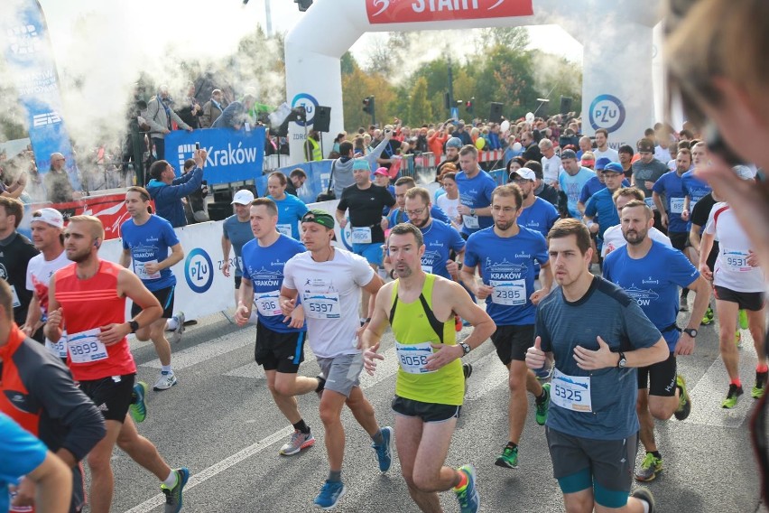 Wystartował 4. PZU Cracovia Półmaraton Królewski [ZDJĘCIA ZE STARTU]