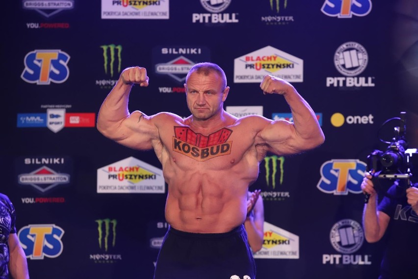 KSW 64 NA ŻYWO 23.10.2021 r. Sebastian Przybysz obronił pas, a Mariusz Pudzianowski zniszczył "Bombardiera"! Zobaczcie nokaut WIDEO