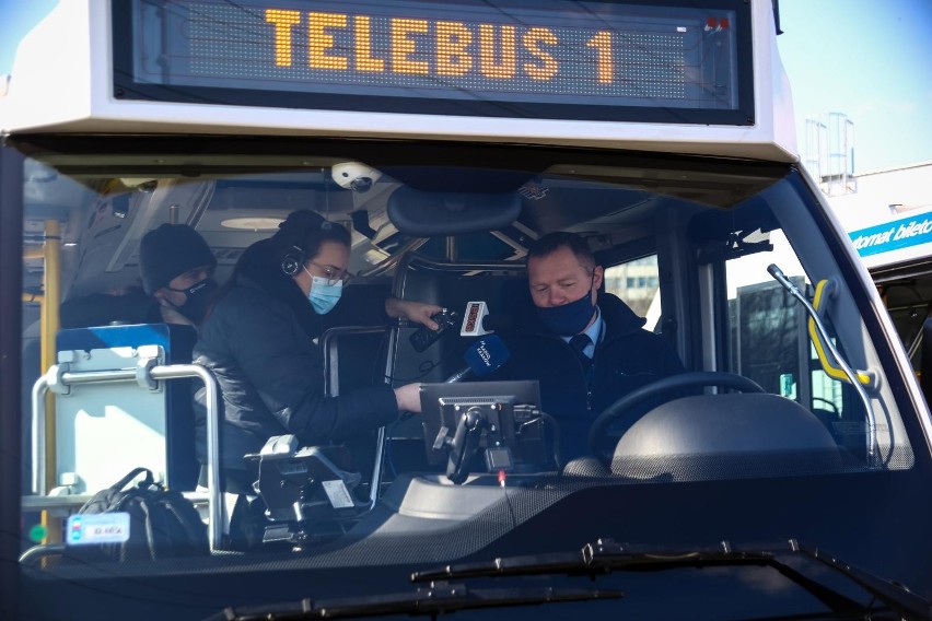 Tele-bus w Krakowie: nowa bezpłatna aplikacja ułatwi zamawianie przejazdów autobusem