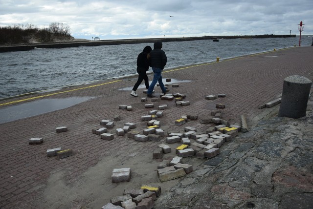 Ustecki port po kolejnym zimowym sztormie