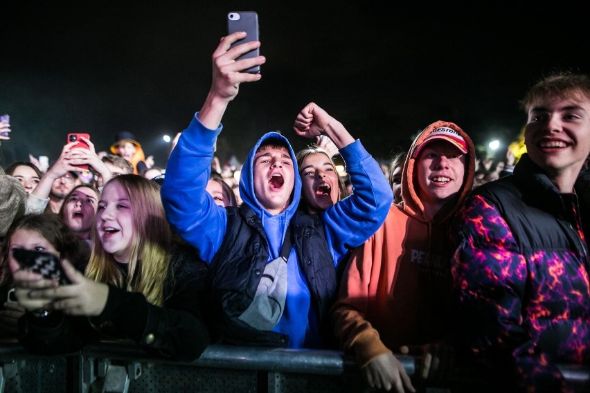 Raperzy i wykonawcy hip-hopu za jeden koncert liczą sobie od...