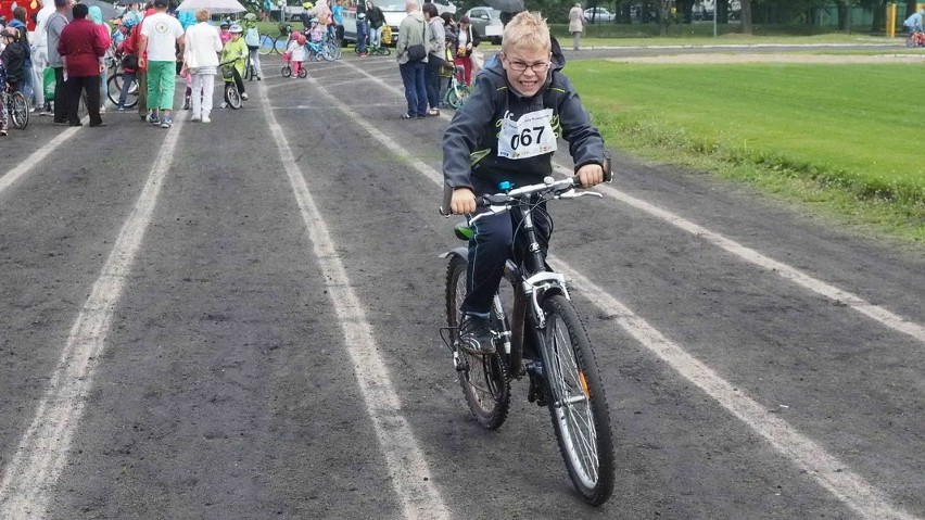 Wyścigi rowerkowe w Szczecinku - brawa dla uczestników! [WIDEO, NOWE ZDJĘCIA]