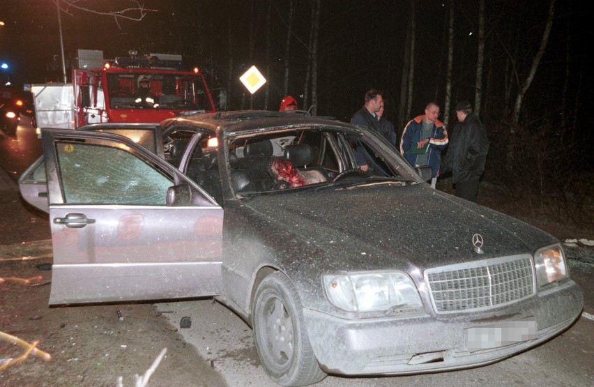Marzec 2000 – W podpoznańskim Kiekrzu wybuchła bomba w...