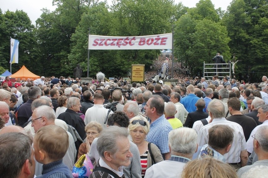 Pielgrzymka mężczyzn do Piekar pod hasłem Rodzina Miłością...