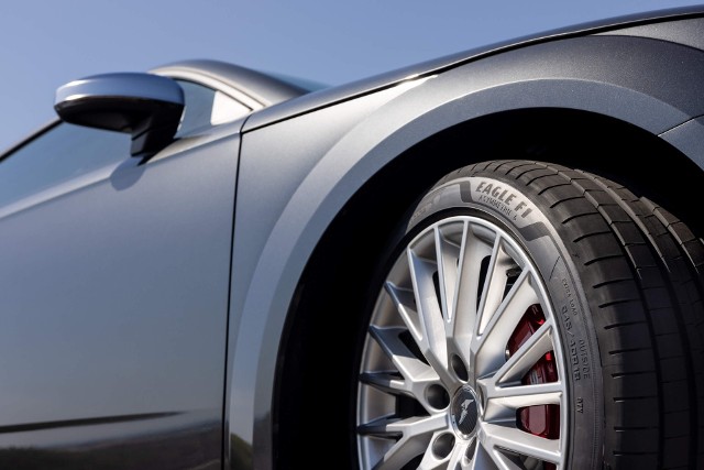 Letnia opona Goodyear Eagle F1 Asymmetric 6 będzie dostępna w pierwszej połowie tego roku w czterech nowych rozmiarach. Pozwoli to zaspokoić zapotrzebowanie ze strony użytkowników popularnych modeli aut, takich jak Kia Sportage, Peugeot 5008 czy Tesla Model 3.
