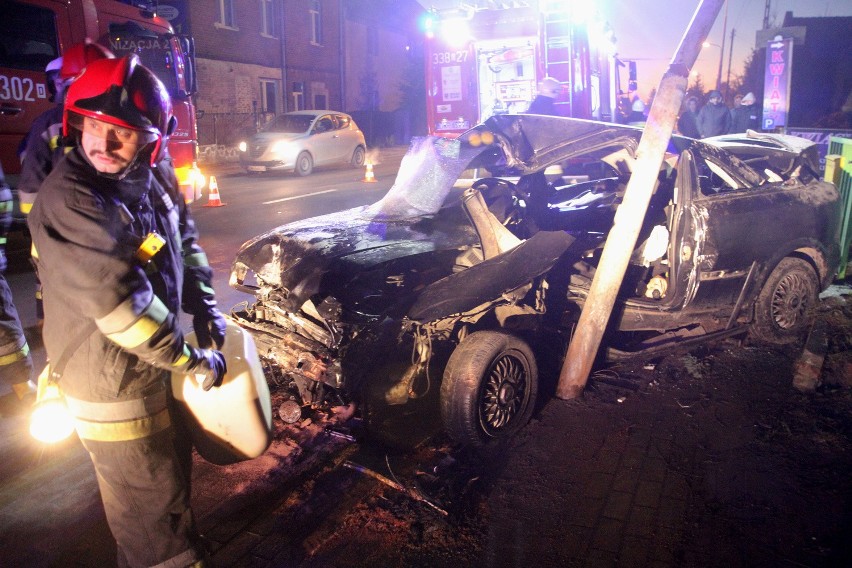 Wypadek w Kamieńcu Wrocławskim. Pijany 18-latek wjechał w...