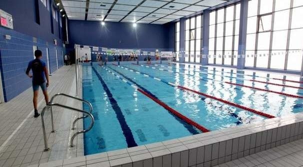 Ferie w Szczecinie - za darmo popływać w basenie olimpijskim.