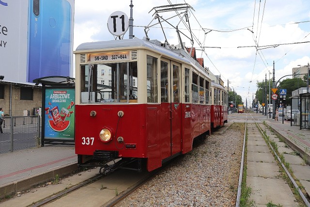 Zabytkowy tramwaj z lat 60. ubiegłego wieku będzie woził łodzian z parku na Zdrowiu do dworca Łódź Fabryczna.