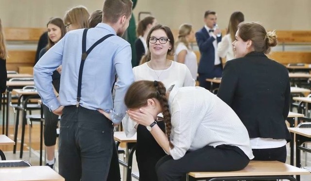 O powodzeniu w rekrutacji decyduje egzamin państwowy na koniec szkoły. Czy podwójny rocznik w Łódzkiem czekają łzy?