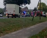 PŁAW. Zderzenie dwóch samochodów koło Krosna Odrzańskiego. Pojazdy wypadły z drogi [ZDJĘCIA]