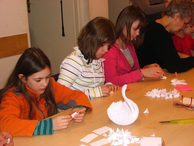 Podczas ubiegłorocznych ferii, można było wziąć udział w warsztatach origami z Klubem Kolorowej Nitki