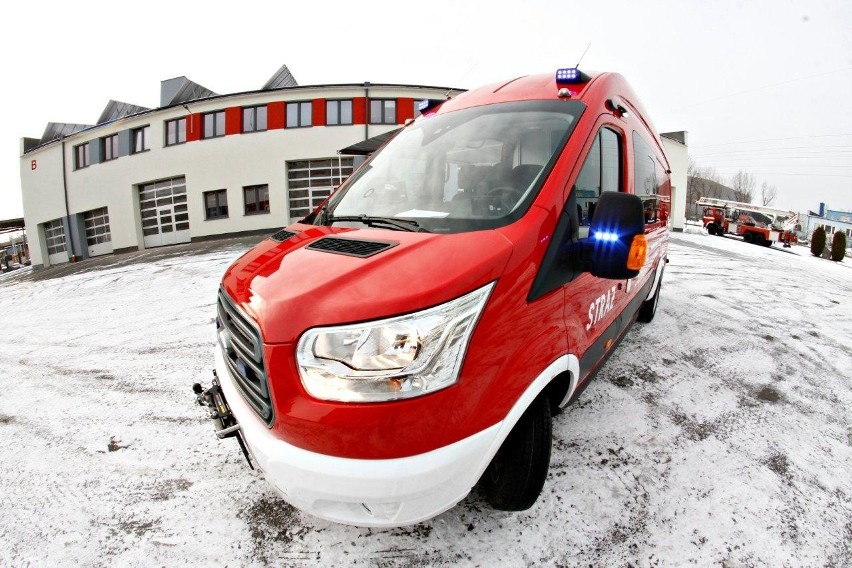 Nowy wóz strażacki w JRG nr 1 w Opolu.