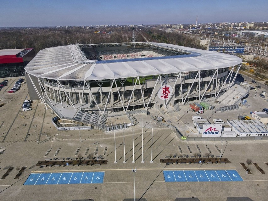 Stadion ŁKS  uzyskał już odbiory straży pożarnej i Sanepidu. Wkrótce otwarcie ZDJĘCIA