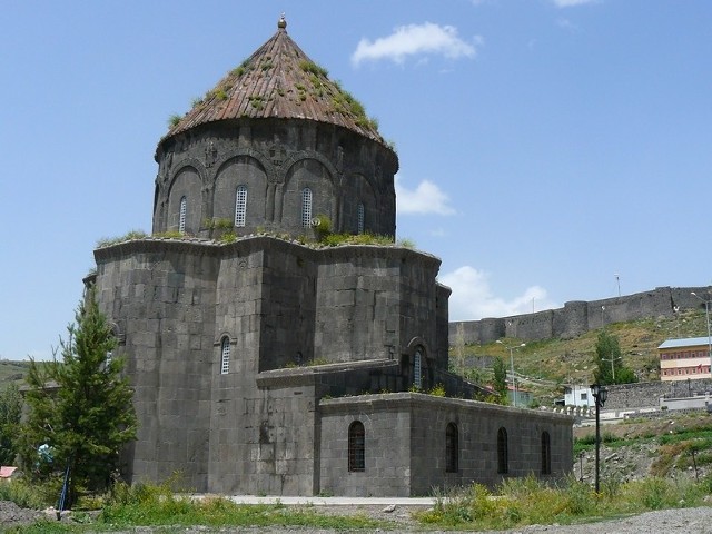Kościół 12 Apostołów w Kars z X w.
