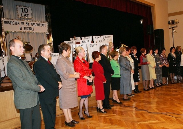 Grono osób najbardziej zaangażowanych w działalność hospicjum