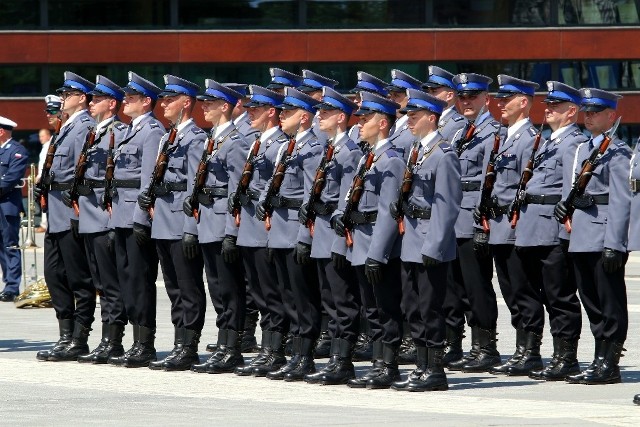 Mieszkańcy mogli z bliska zobaczyć policyjne radiowozy i sprzęt wykorzystywany w codziennej służbie. Przygotowano też wiele innych atrakcji.