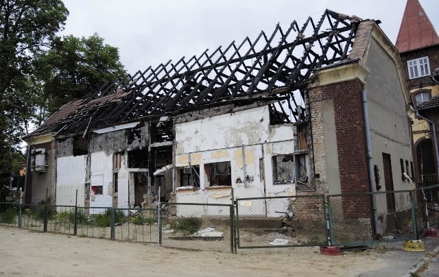 Budynek dawnej restauracji Champions Club w Bytowie zostanie zburzony.