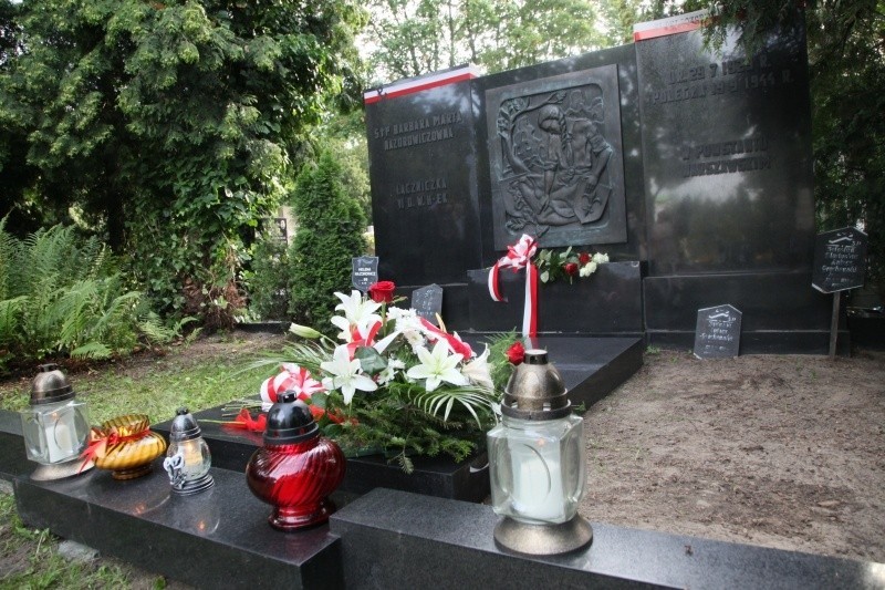 Na cmentarzu przy ul. Ogrodowej jest pochowana Barbara Marta...