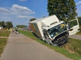 Lewickie. Kolizja z udziałem dwóch pojazdów. Kierowca ciężarówki uciekał do rowu