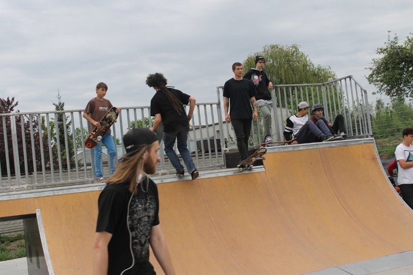 Pokaz ekstremalnej jazdy na skateparku [FOTO]