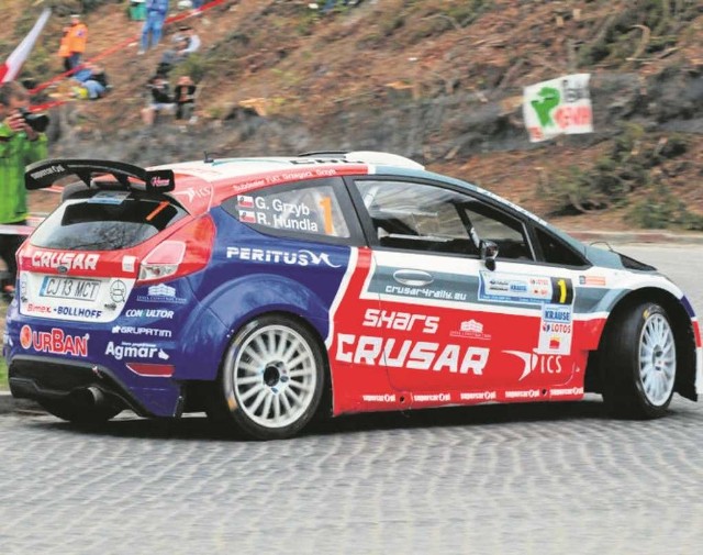 Ford fiesta R5 Grzegorza Grzyba i Roberta Hundli w akcji