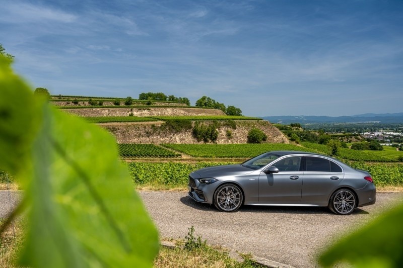 Mercedes-AMG C 43 4MATIC. Ile kosztuje w Polsce? Znamy wyposażenie