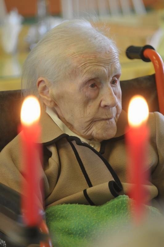 Jeszcze w tym roku Helena Kiernożycka razem z innymi pensjonariuszami domu pomocy społecznej obchodziła urodziny koleżanki.