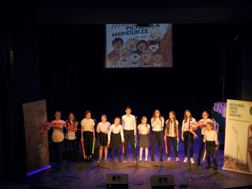 Celem 3. Dziecięcego Festiwalu „Piosenka w Mundurze” była...