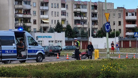 Volkswagen potrącił motocyklistę w Suwałkach