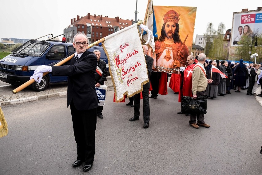 Rocznica chrztu Polski: Uroczysta procesja przeszła do...