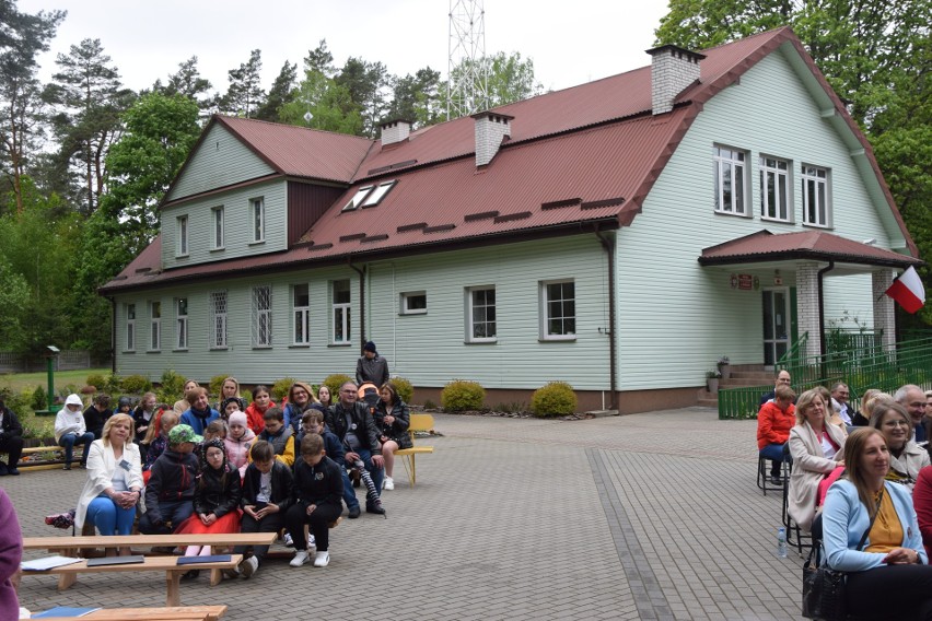 100-lecie Publicznej Szkoły Podstawowej w Dudach. To także 30-lecie nadanie szkole imienia Marii Dąbrowskiej