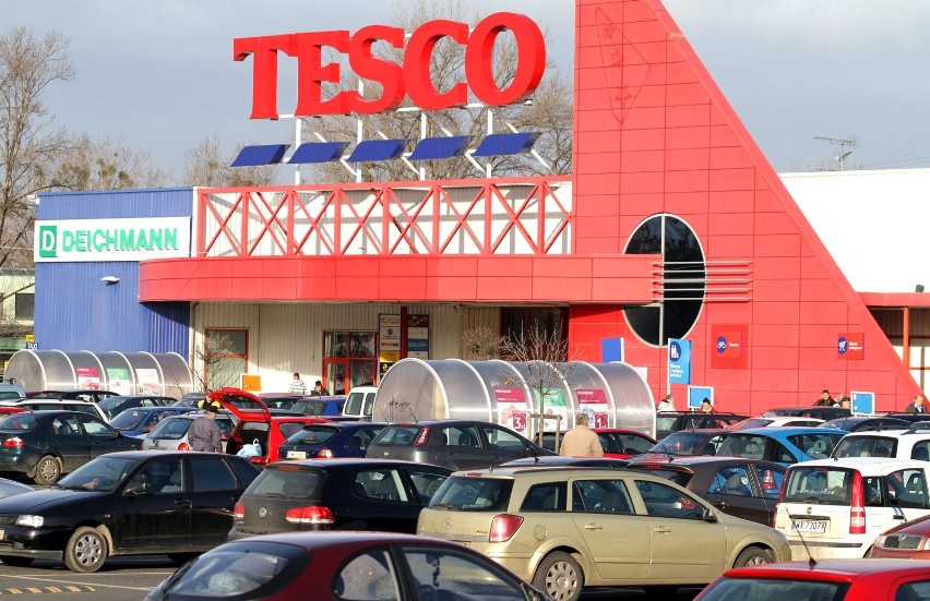 Tesco sprzedało pięć sklepów w Polsce: to placówki w...