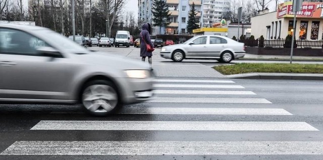 Regulacja zwiększy ochronę pieszego, ale też zwiększy zakres jego dotychczasowych „obowiązków” - mówi dr hab. Marcin Ślęzak, dyrektor Instytutu Transportu Samochodowego.