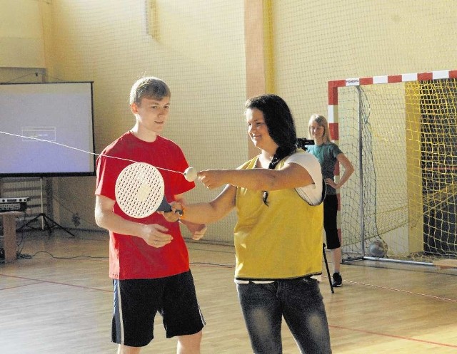 Zbigniew Bizoń podczas pokazu Speed ball w Wiśniowej