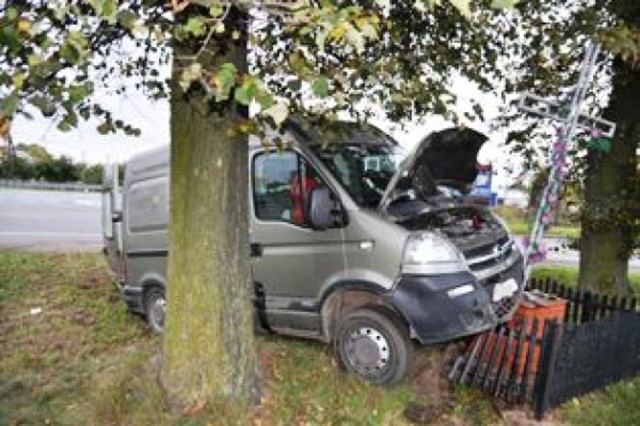 Zderzenie busa z ciężarówką w Moszczance. Jedna osoba ranna