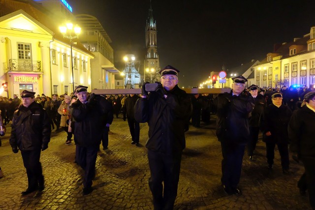 Doroczna Miejska Droga Krzyżowa odbyła się w piątek 23 marca.