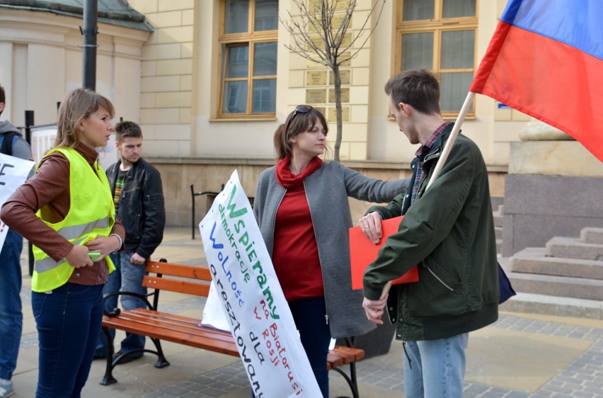 Lublin. Akcja poparcia dla działań opozycji białoruskiej i rosyjskiej