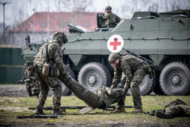 W Łodzi n a obiektach Wojskowego Centrum Kształcenia Medycznego zorganizowano szkolenie żołnierzy z łódzkiej brygady Wojsk Obrony Terytorialnej