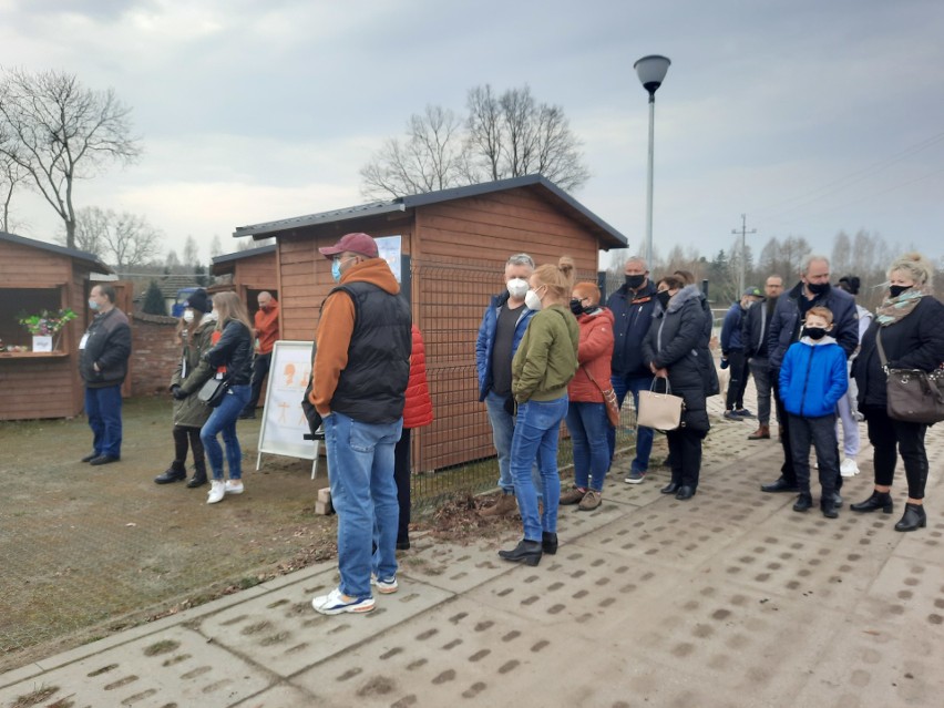 Pierwszy w tym roku ekologiczny targ w Krępie Słupskiej okazał się strzałem w dziesiątkę