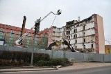 Różowe biurowce Nagiva i Navicentrum w ekspresowym tempie znikają z centrum Wrocławia [ZOBACZ]