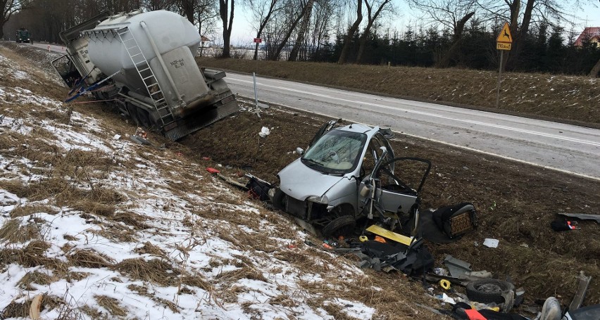 Sedranki. Tragiczny wypadek: Zginął kierowca osobówki. W...