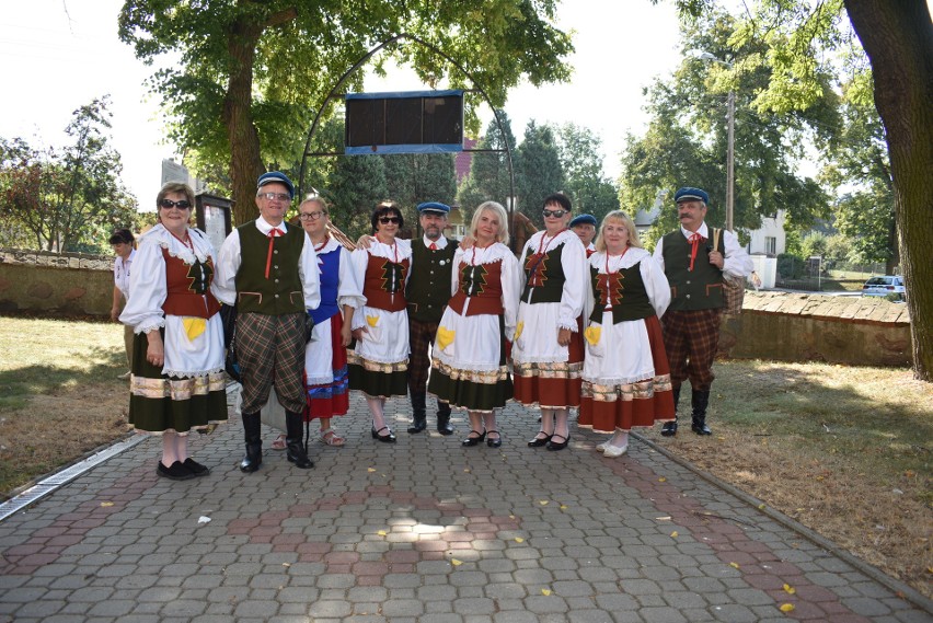 Przegląd Zespołów Folklorystycznych w Piasecznie. Galeria zdjęć!