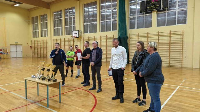 Piłkarski turniej zorganizowano w Stolnie. Dochód trafi do osób starszych - w trudnej sytuacji materialnej i niepełnosprawnych z gminy Stolno