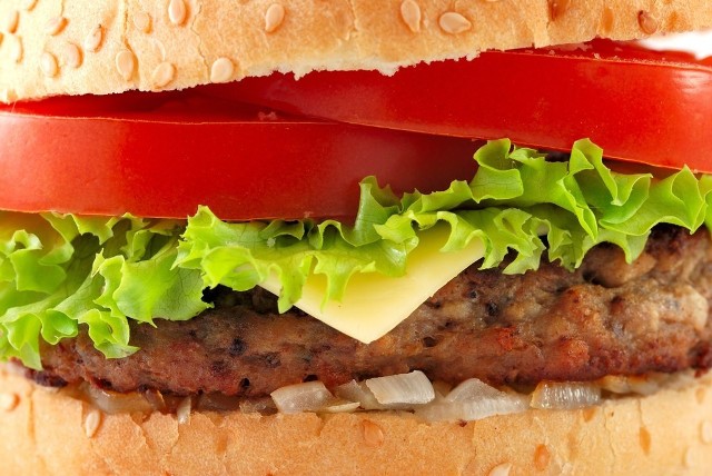 Twórcy burgera uważają, że będzie on mniej szkodliwy dla środowiska niż tradycyjna hodowla