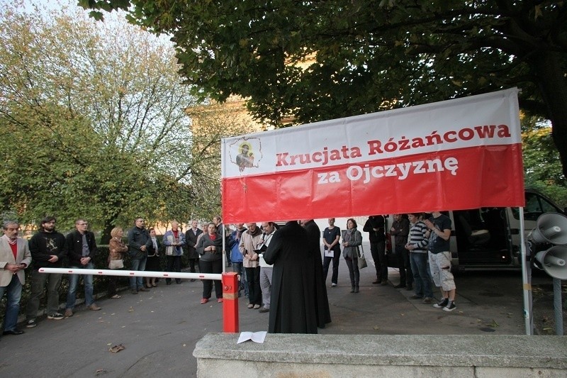 Behemoth Łódź: Protest Krucjanty Różańcowej przed koncertem