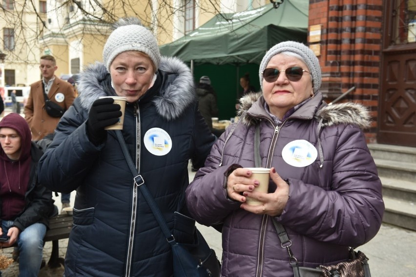 Koncerty, które w niedzielę zorganizowano w Toruniu...