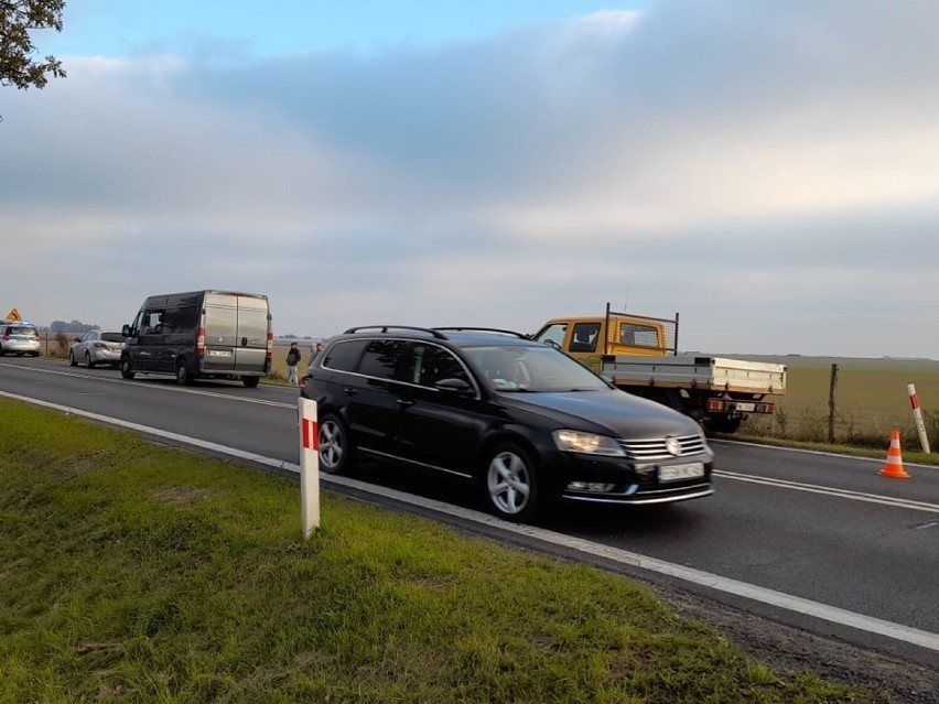 W wyniku kolizji sześciu pojazdów występują ogromne...