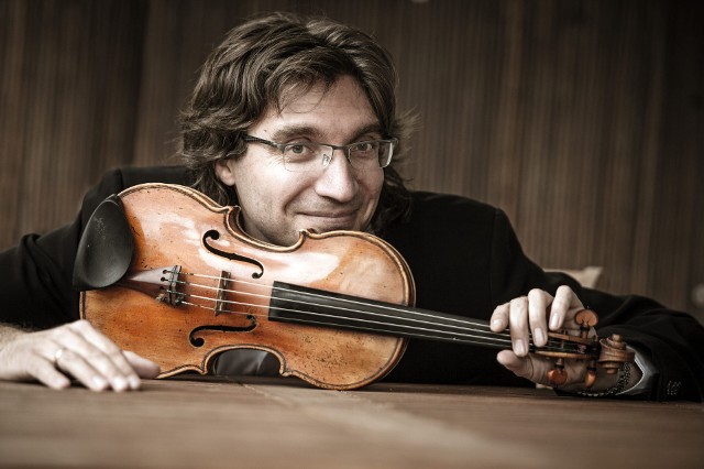 Piotr Pławner należy do najwybitniejszych i najbardziej kreatywnych skrzypków swojej generacji