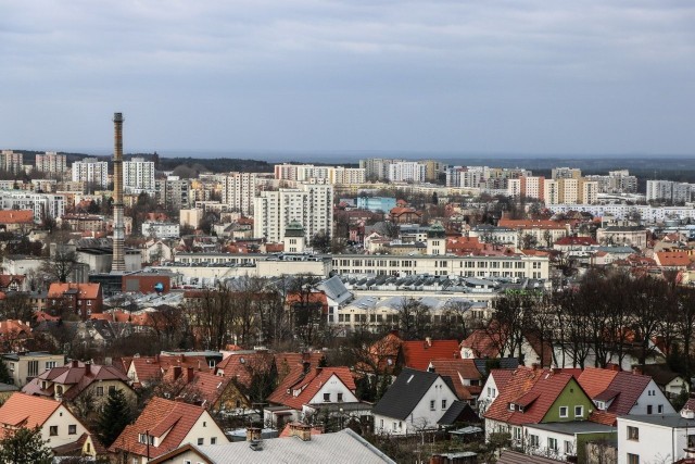 Mieszkańcy Winnego Grodu mają wiele marzeń. Chcieliby, by miasto było nowoczesne, przyjazne i pełne miejsc rekreacji. Cztery lata temu zapytaliśmy ich o 10 rzeczy, które powinny się w mieście zmienić, zrealizować. Z najczęściej powtarzanych głosów powstał ranking marzeń. A wiadomo, po to one są, by się spełniały. Czy tak się stało? Czy marzenia nadal pozostały marzeniami?  Kliknij w zdjęcia, by sprawdzić 10 marzeń i czy się one spełniły... 